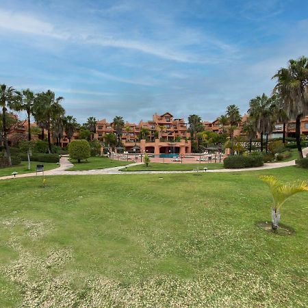 Resort Style 2 Bedroom Apartment In The New Golden Mile Free Wifi & Parking Estepona Exteriér fotografie