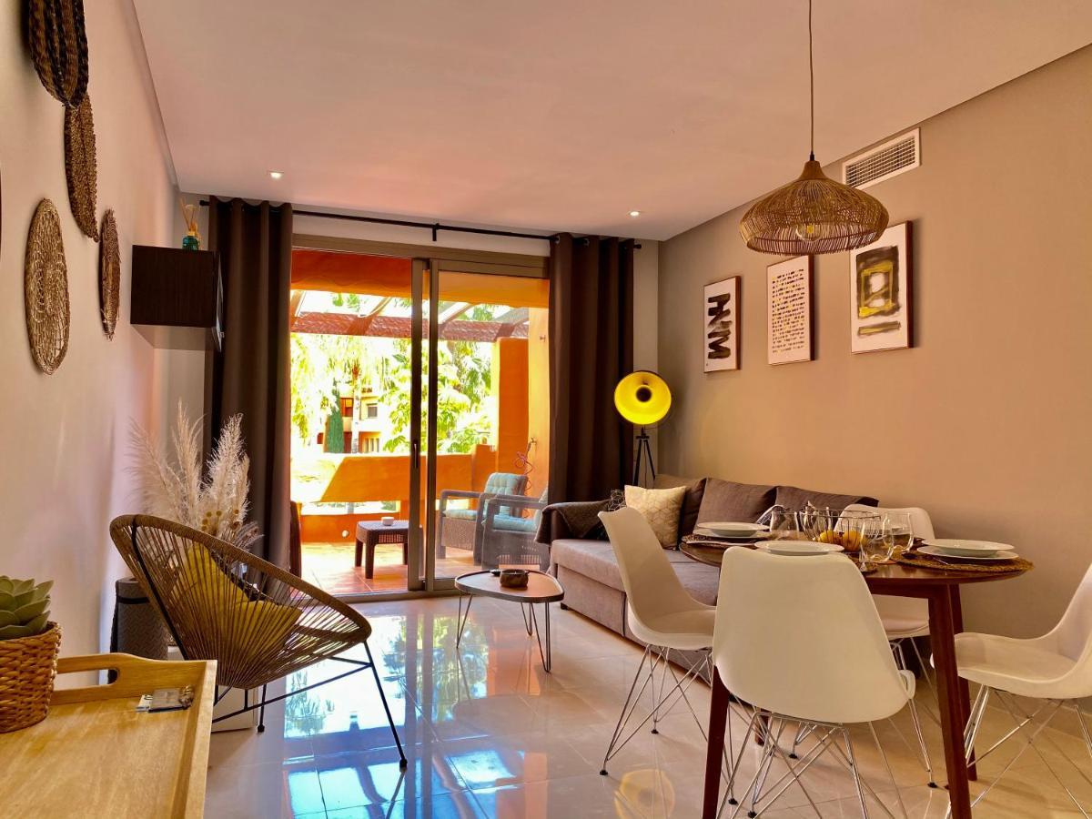 Resort Style 2 Bedroom Apartment In The New Golden Mile Free Wifi & Parking Estepona Exteriér fotografie